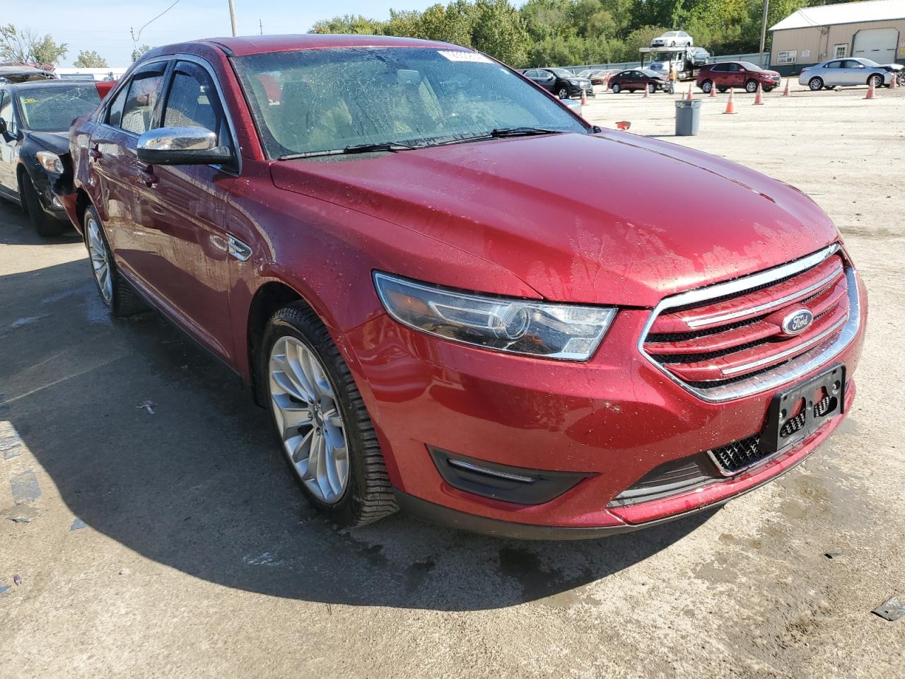 Lot #2895731703 2014 FORD TAURUS LIM