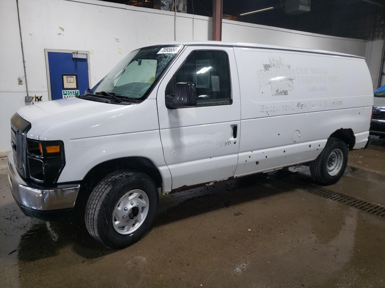  Salvage Ford Econoline