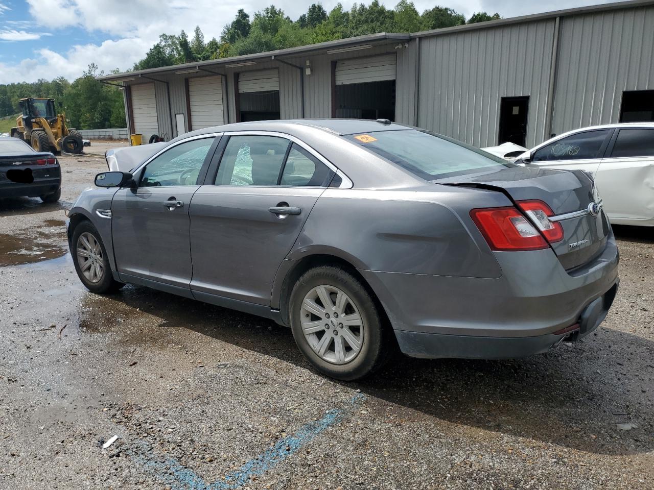 Lot #2977071656 2012 FORD TAURUS SE