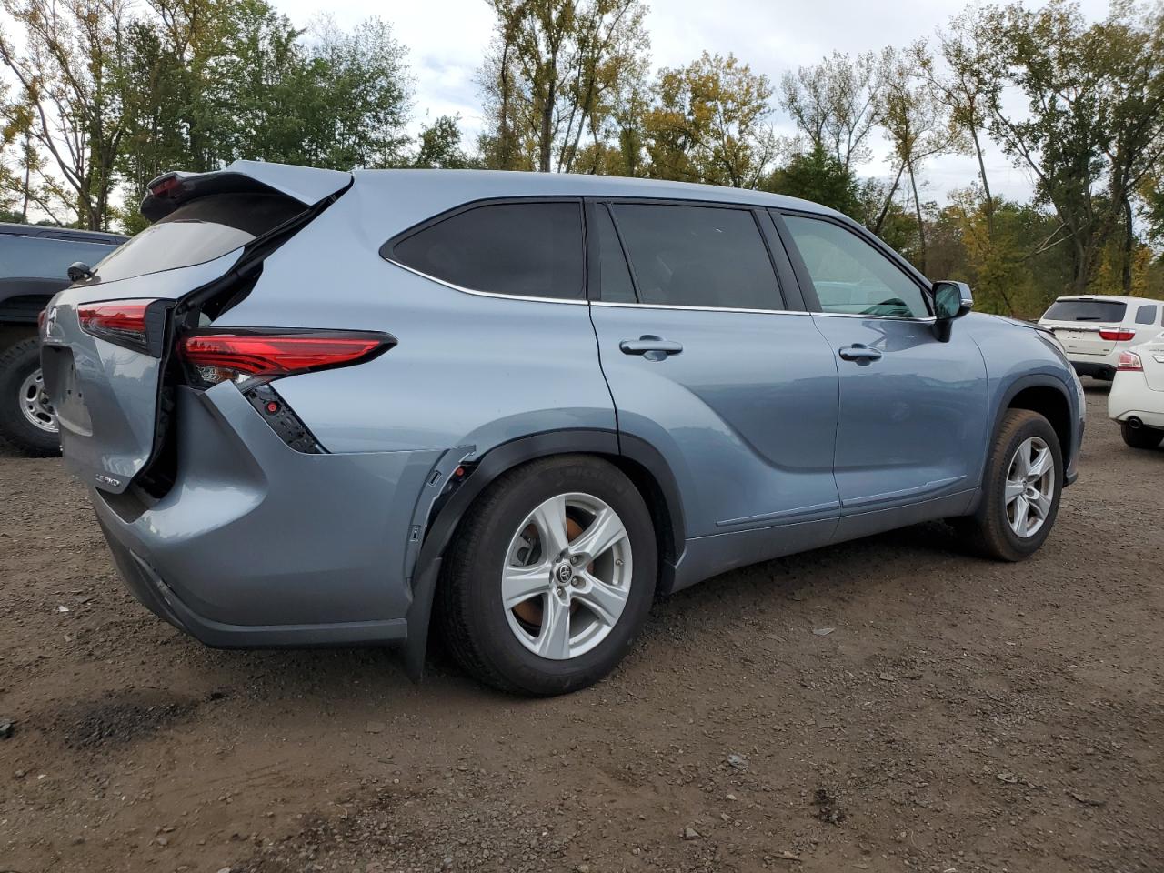 Lot #2993057465 2021 TOYOTA HIGHLANDER