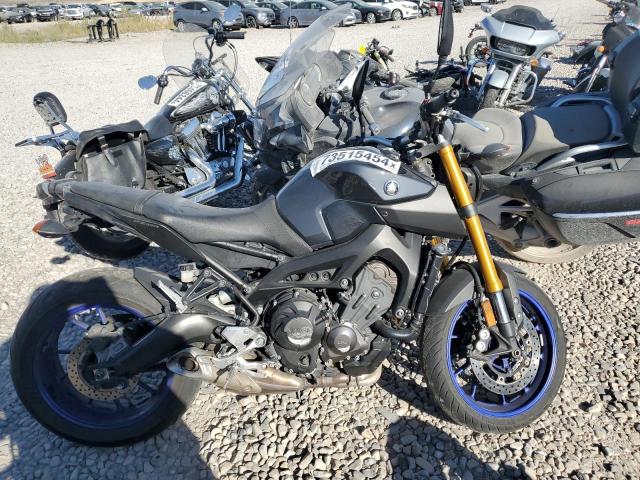 YAMAHA FZ09 C 2014 gray  gas JYARN33Y6EA000061 photo #1