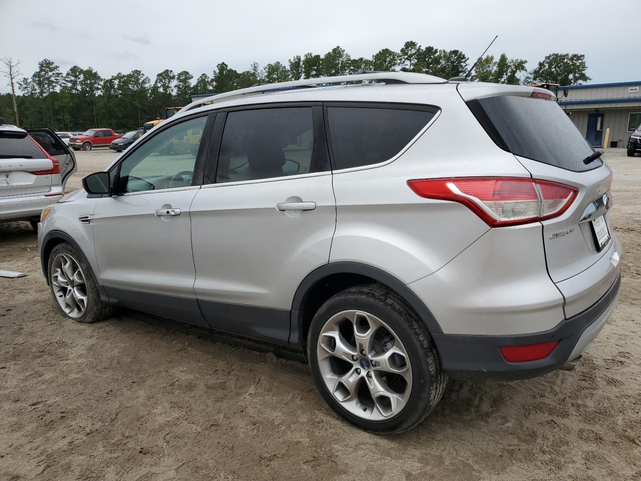 Lot #2943034282 2015 FORD ESCAPE TIT