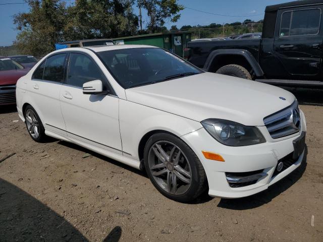 VIN WDDGF8AB3DA762563 2013 Mercedes-Benz C-Class, 3... no.4