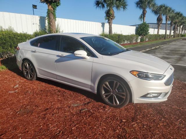 VIN 3FA6P0K96JR258869 2018 Ford Fusion, Titanium/Pl... no.4