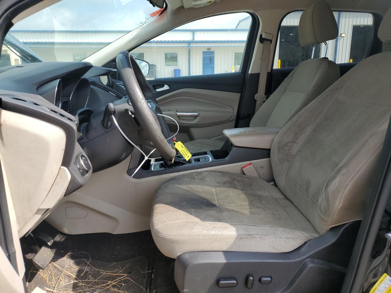 Lot #2921423375 2017 FORD ESCAPE SE