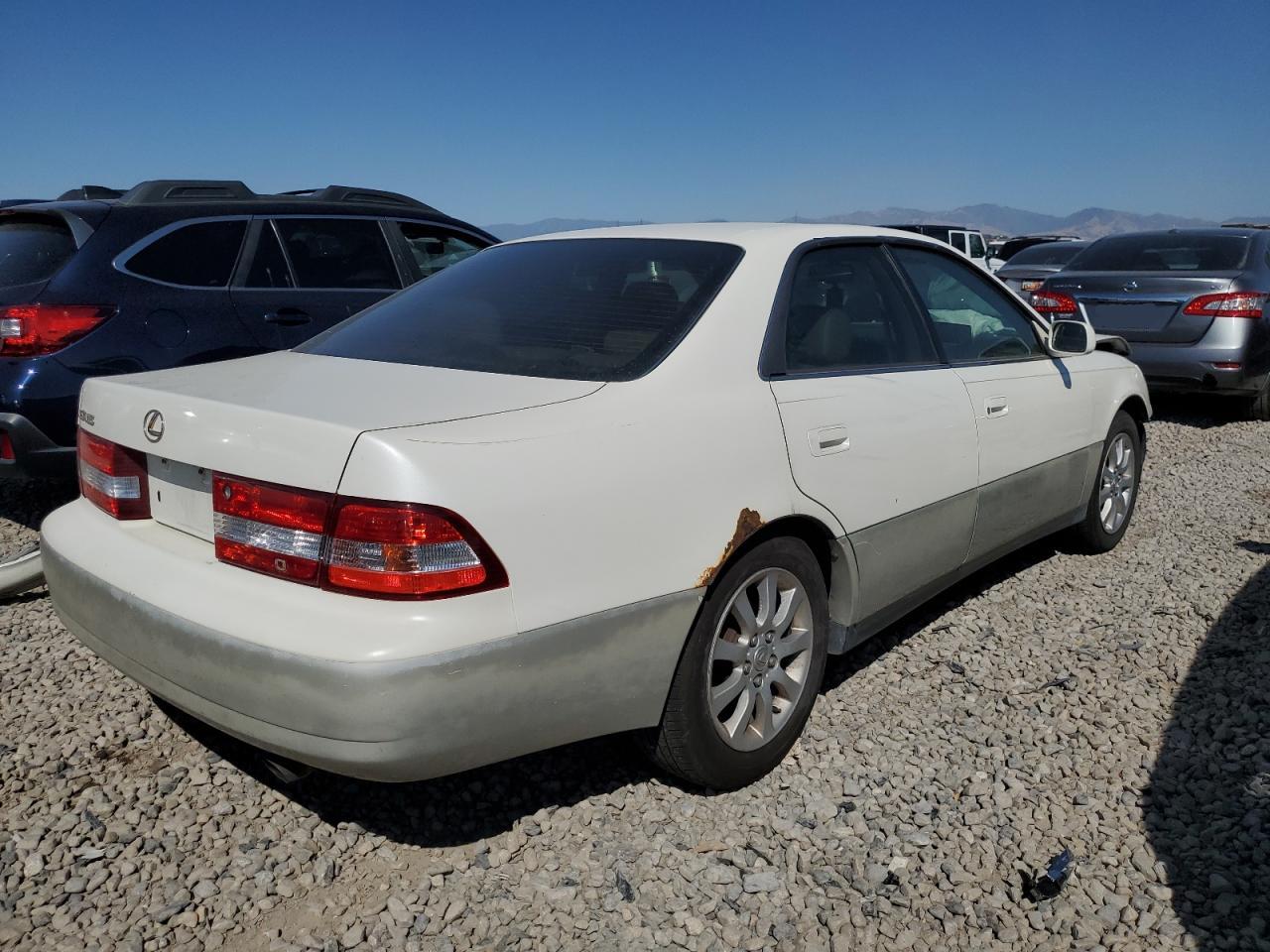 Lot #3030552829 2001 LEXUS ES 300