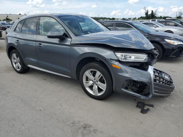 VIN WA1ANAFY9J2097627 2018 Audi Q5, Premium no.4