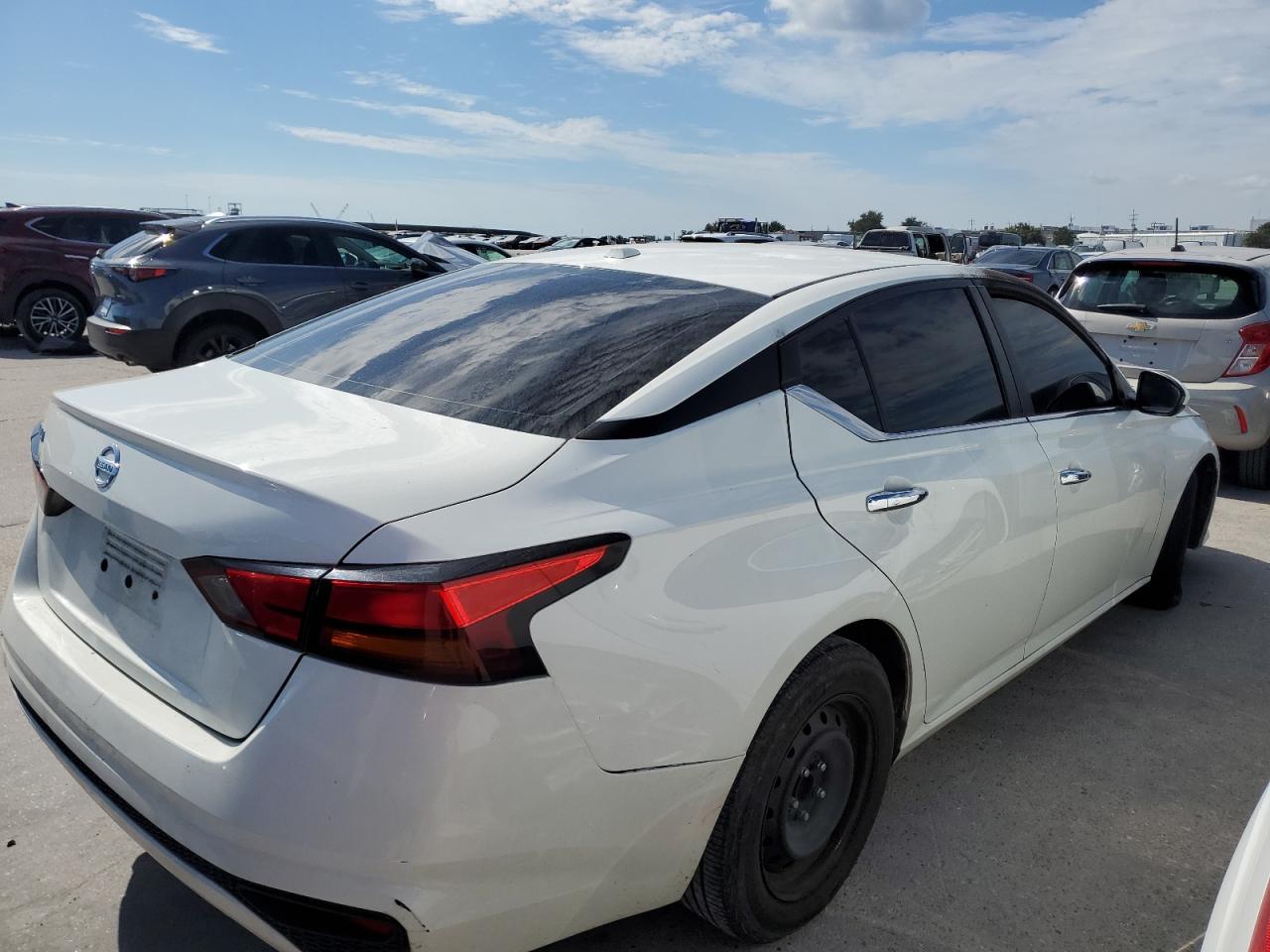 NISSAN ALTIMA S 2020 white  gas 1N4BL4BV2LC137434 photo #4