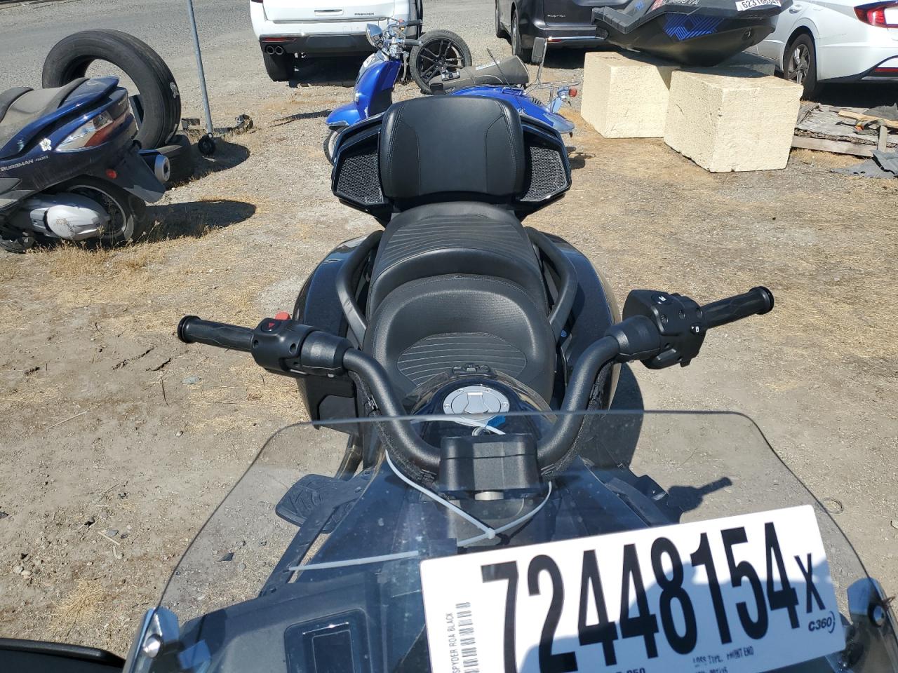 Lot #3032987020 2020 CAN-AM SPYDER ROA