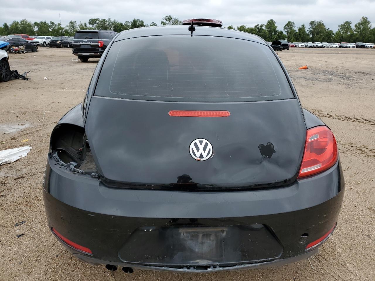 Lot #3026128281 2013 VOLKSWAGEN BEETLE