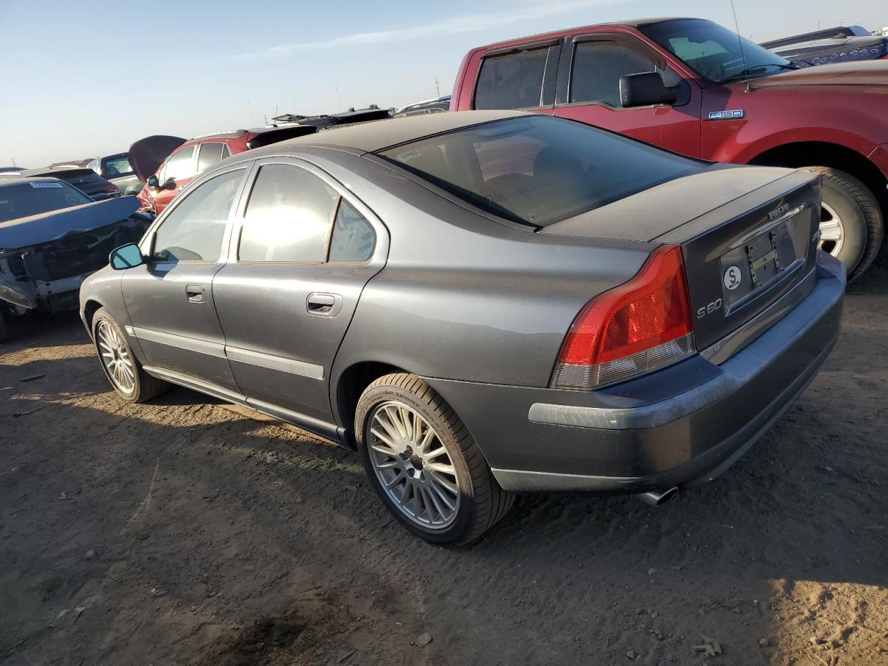 Lot #2928832488 2004 VOLVO S60 2.5T