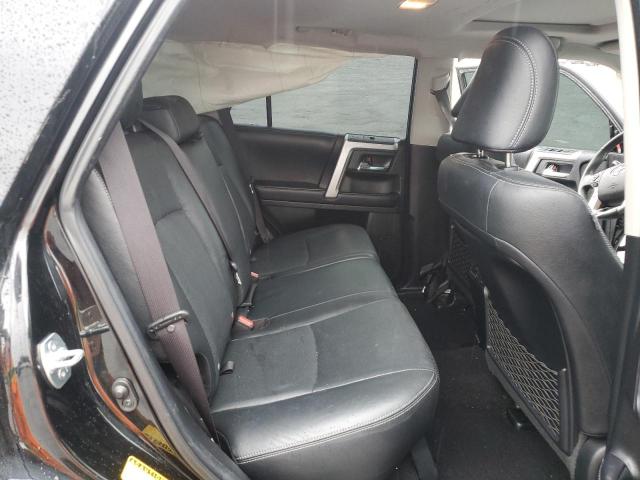 2019 TOYOTA 4RUNNER SR - JTEBU5JR8K5693764