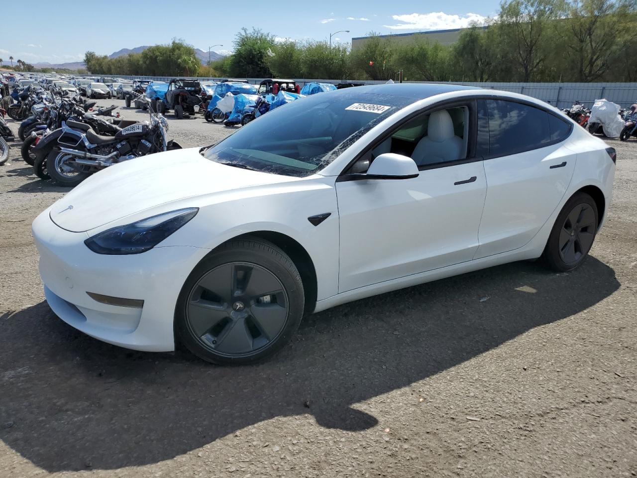 TESLA MODEL 3