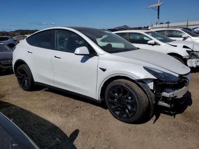 VIN 7SAYGDEE7PF688975 2023 Tesla MODEL Y no.4