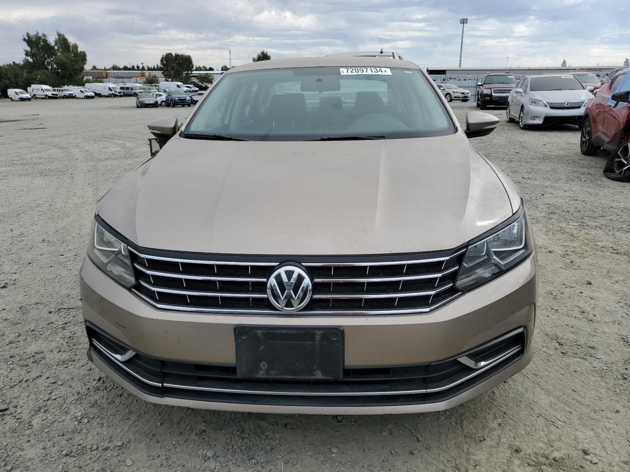 Lot #2928696704 2016 VOLKSWAGEN PASSAT S