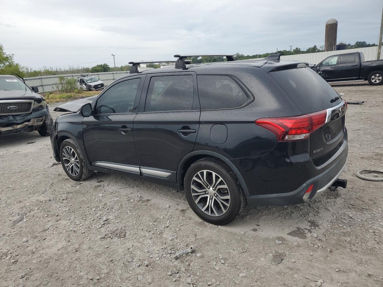 Lot #2886478942 2018 MITSUBISHI OUTLANDER