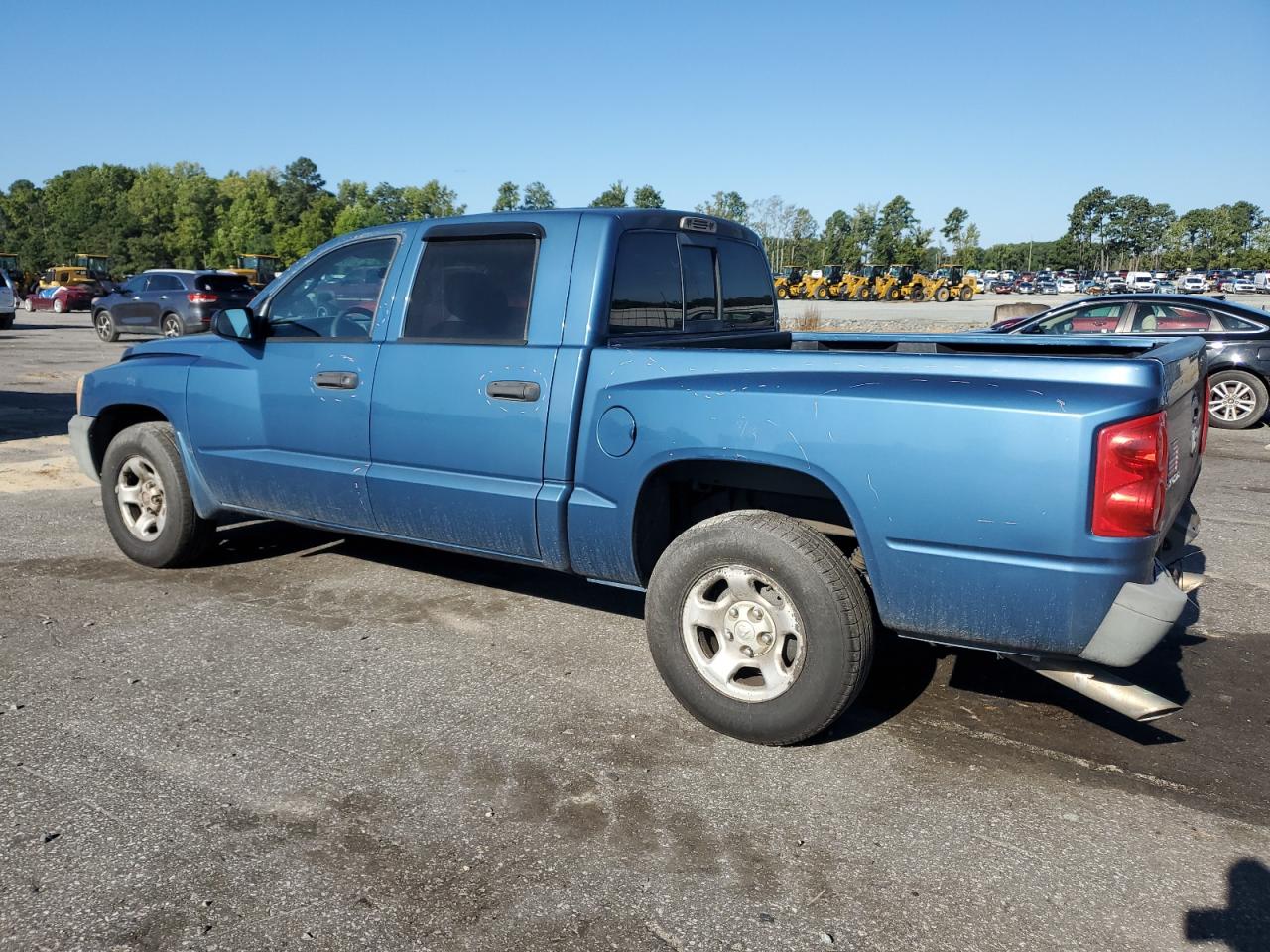 Lot #2926262504 2005 DODGE DAKOTA QUA