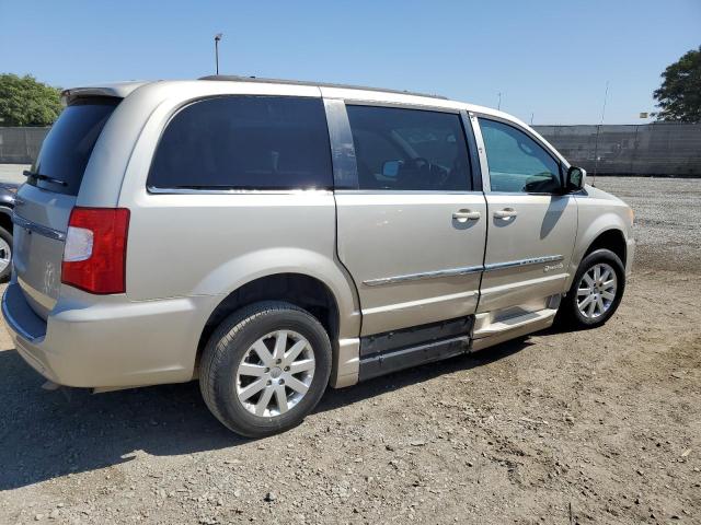 VIN 2C4RC1BG8ER460258 2014 Chrysler Town and Countr... no.3