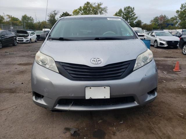 VIN 5TDZK3DC1ES478312 2014 Toyota Sienna no.5