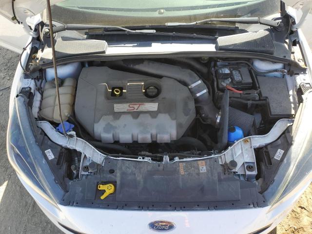 VIN 1FADP3L97JL332094 2018 FORD FOCUS no.11