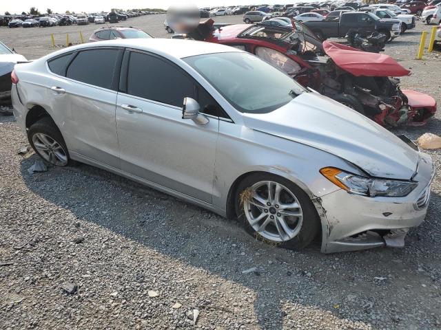 VIN 3FA6P0H78JR125858 2018 Ford Fusion, SE no.4