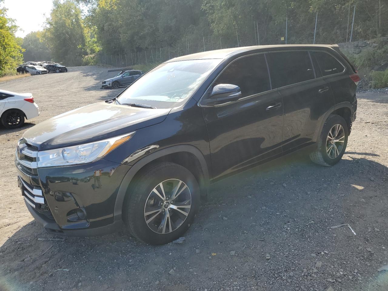 TOYOTA HIGHLANDER LE