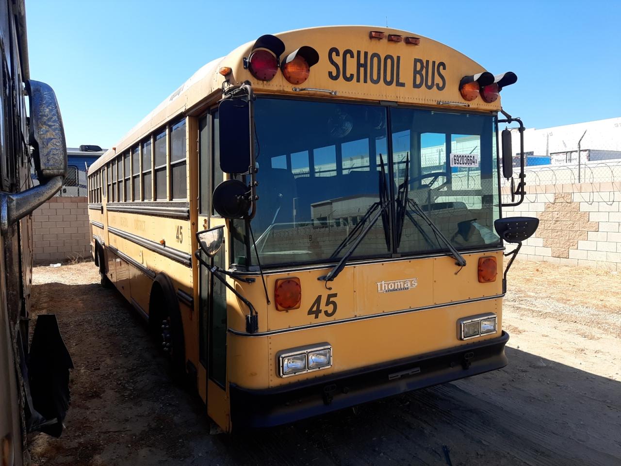 Lot #2962458814 1995 THOMAS SCHOOL BUS