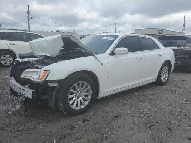 VIN 2C3CCAAG0EH326913 2014 CHRYSLER 300 no.1