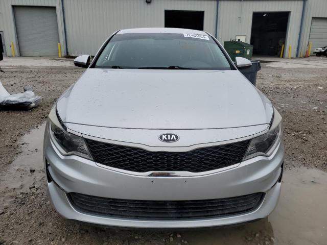 VIN 5XXGT4L31HG156173 2017 KIA Optima, LX no.5