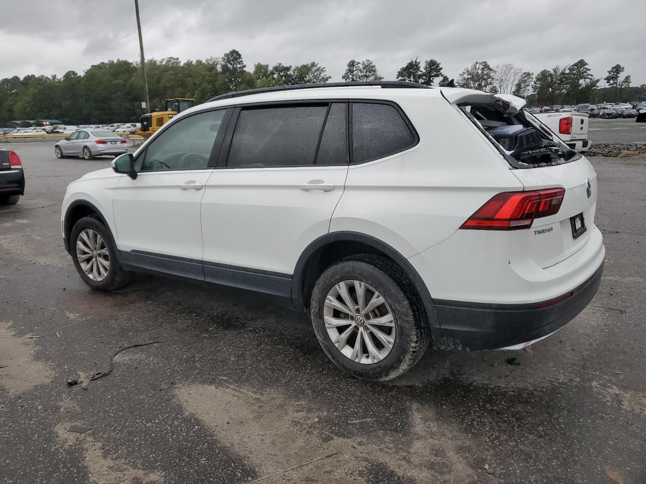 Lot #2943146391 2020 VOLKSWAGEN TIGUAN S