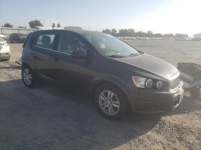 VIN 1G1JC6SG1F4204941 2015 Chevrolet Sonic, LT no.4