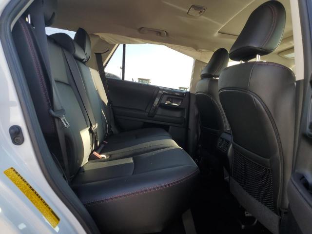 2024 TOYOTA 4RUNNER SR - JTELU5JR3R6296388