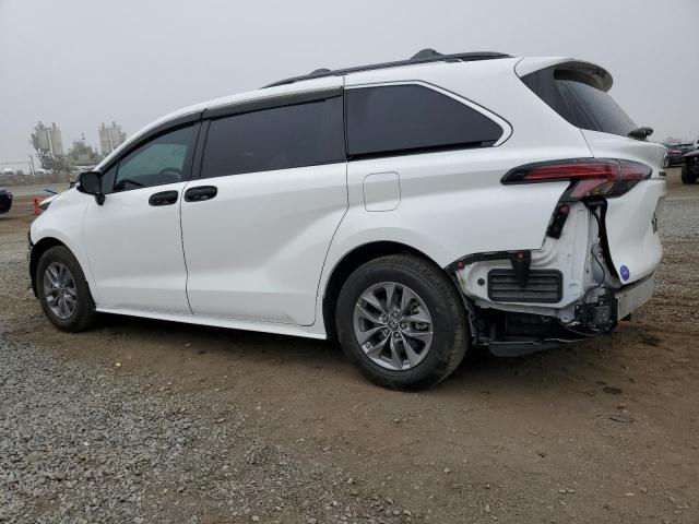 2022 TOYOTA SIENNA LE - 5TDBRKEC8NS131629