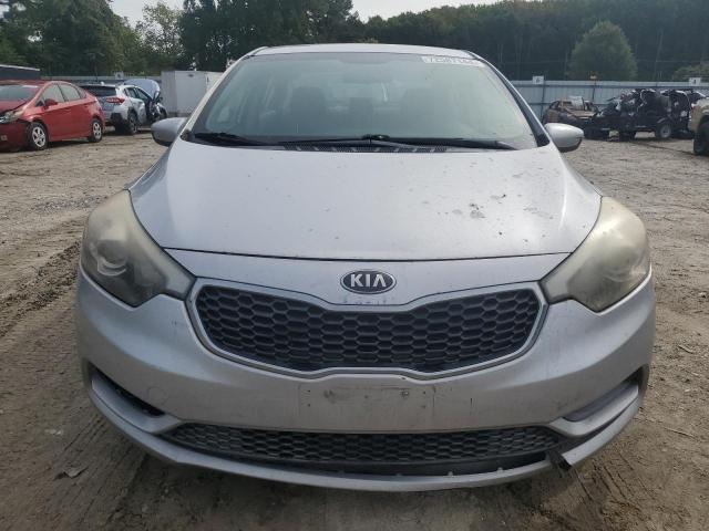 VIN KNAFK4A69F5406124 2015 KIA Forte, LX no.5