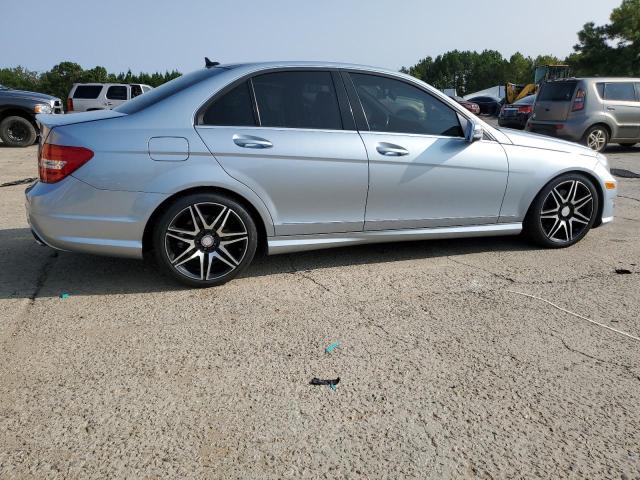 VIN WDDGF8AB0DR241303 2013 Mercedes-Benz C-Class, 3... no.3