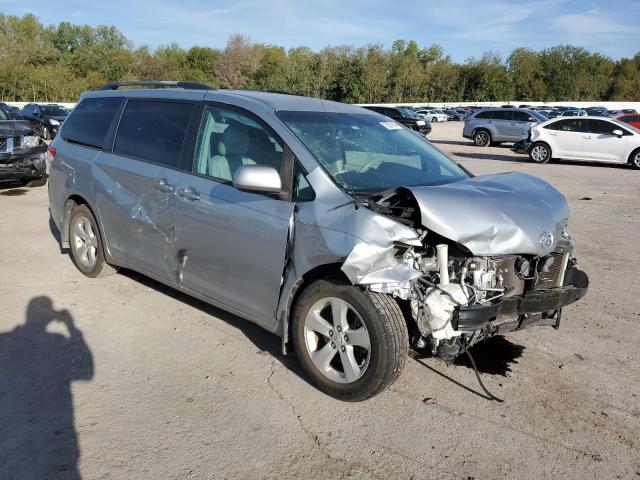 VIN 5TDKK3DC6ES433237 2014 Toyota Sienna, LE no.4