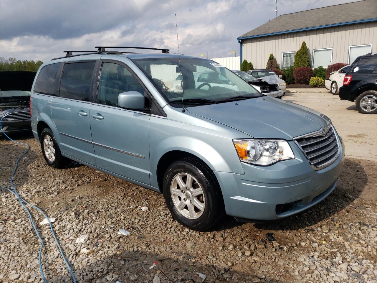 Lot #2860074181 2010 CHRYSLER TOWN & COU