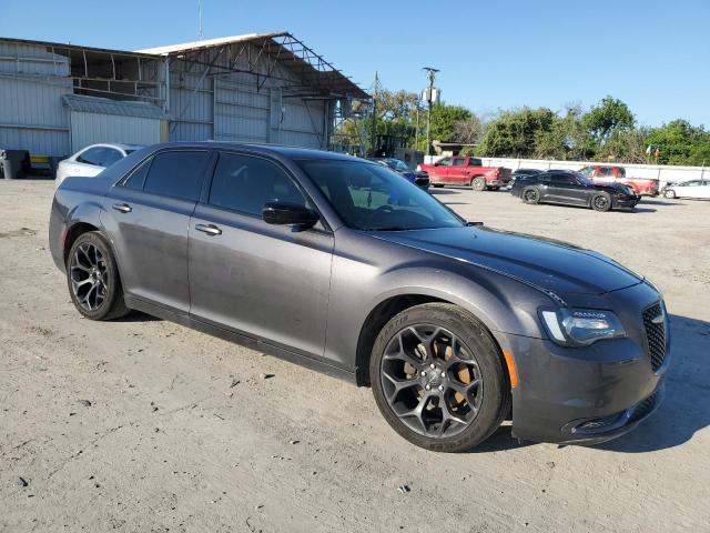 VIN 2C3CCAAG1KH740679 2019 Chrysler 300, Touring no.4