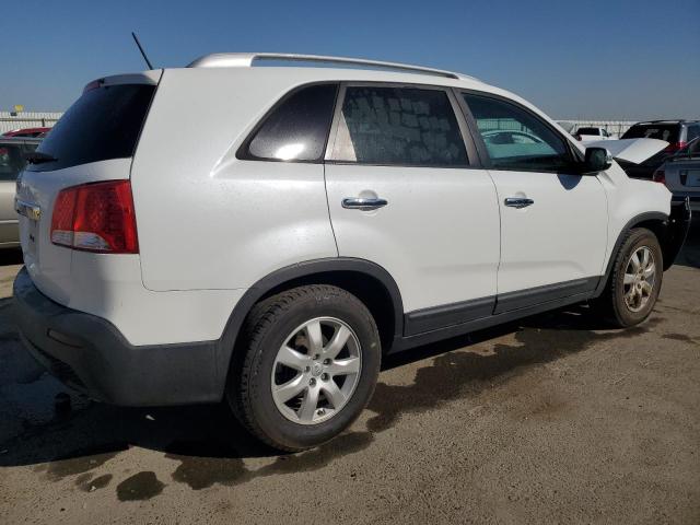 VIN 5XYKT4A65DG415213 2013 KIA SORENTO no.3