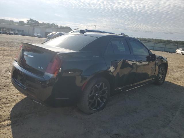 VIN 2C3CCAGG8JH141669 2018 CHRYSLER 300 no.3