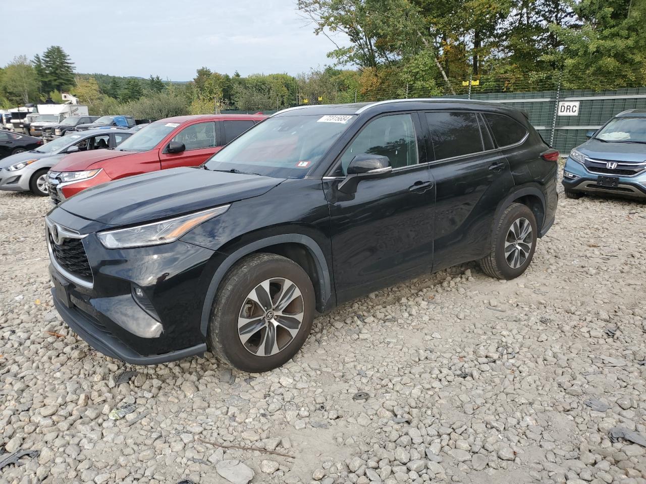 Lot #2928696760 2021 TOYOTA HIGHLANDER