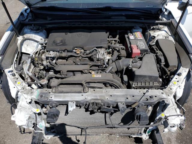 VIN 4T1B11HK5JU585634 2018 Toyota Camry, L no.11