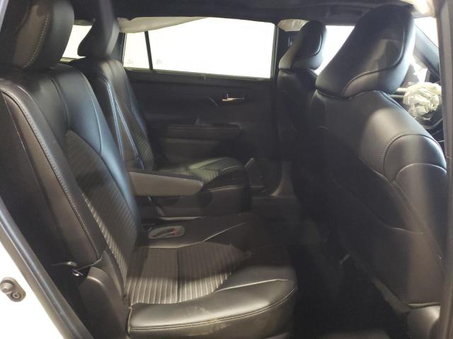 2022 TOYOTA HIGHLANDER - 5TDJZRBH4NS197633