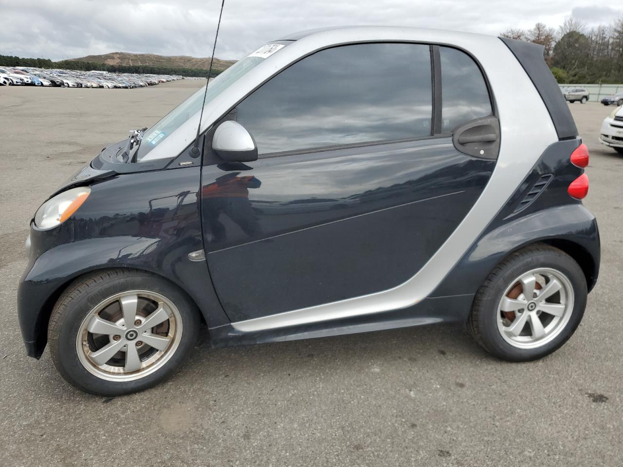 Lot #2954649438 2013 SMART FORTWO PUR