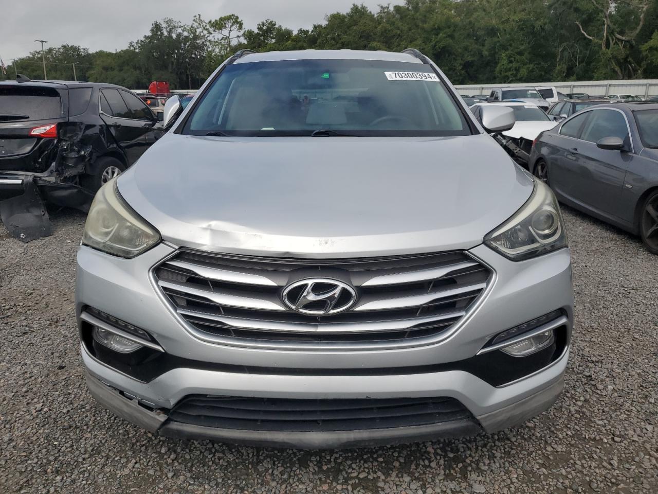 Lot #2981115660 2017 HYUNDAI SANTA FE S