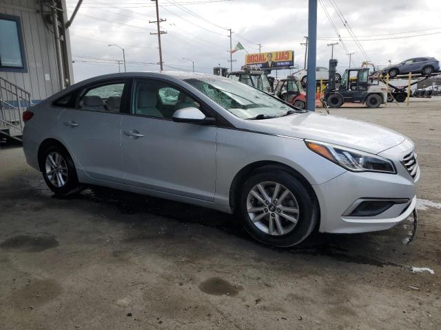 VIN 5NPE24AF6HH496754 2017 Hyundai Sonata, SE no.4