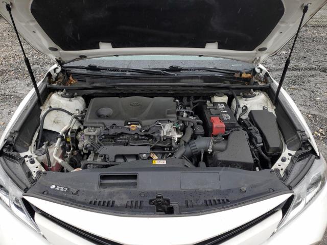 VIN 4T1B11HK3JU582425 2018 Toyota Camry, L no.11