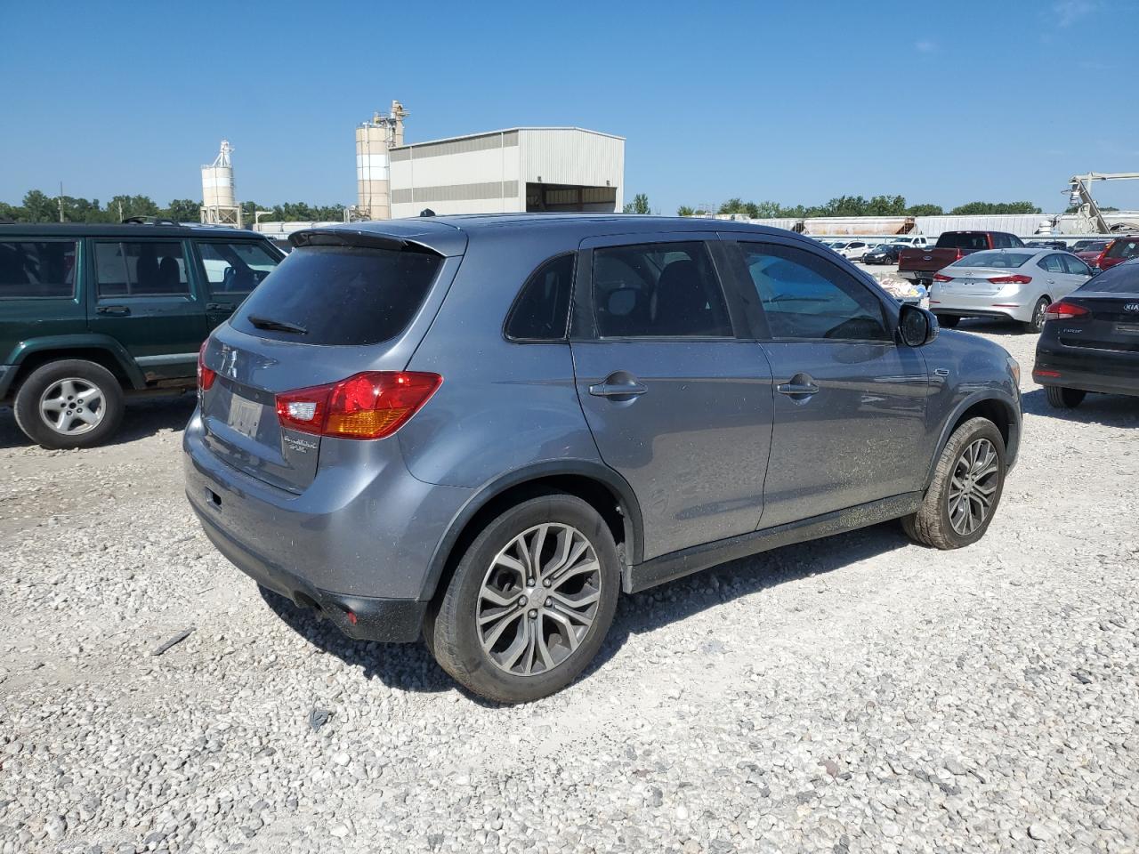 Lot #2897247329 2016 MITSUBISHI OUTLANDER