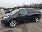 TOYOTA SIENNA LE снимка