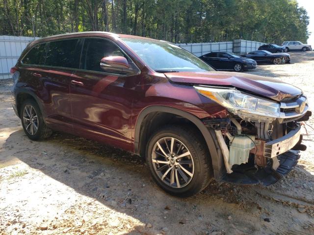 VIN 5TDKZRFH2JS267428 2018 Toyota Highlander, SE no.4